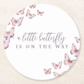 かわいい小さな蝶が途中の赤ちゃんシャワー ラウンドペーパーコースター (正面)