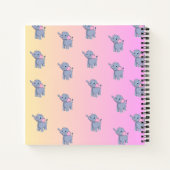かわいい小さな象 ピンク グレー ノートブック (裏面)