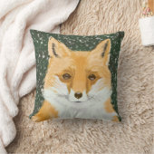 かわいい小さな赤いキツネ – 雪の中。 クッション (ブランケット)