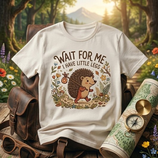 かわいい小さな足のハリネズミの旅 トライブレンドTシャツ