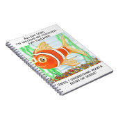 かわいい小さな魚がプールで泳いでいる ノートブック (右側)