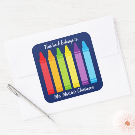 かわいい小学校この本はクレヨンに属している スクエアシール (封筒)