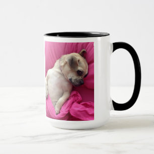 かわいい小犬の汽笛の音のピンクはコーヒー・マグを広げます マグカップ