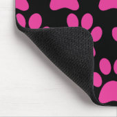 かわいい小犬の足はショッキングピンクの黒を印刷します マウスパッド (コーナー)