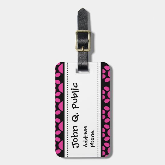 かわいい小犬の足はショッキングピンクの黒を印刷します ラゲッジタグ (正面縦)