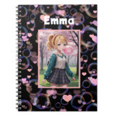 かわいい少女、ピンクのバブルガムを吹く、名前入り ノートブック (正面)