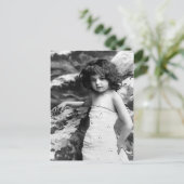 「かわいい少女」ヴィンテージ写真 ポストカード (スタンド正面)