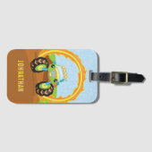 かわいい少年グリーンのモンスタートラックパーソナライズされた ラゲッジタグ (正面横)