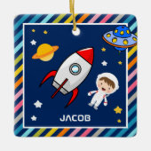 かわいい少年宇宙飛行士宇宙ロケット子供部屋 セラミックオーナメント (正面)