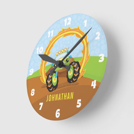 かわいい少年 緑のモンスター トラック オーダーメイド ラウンド壁時計 (傾斜)