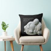 かわいい平和な眠る若い僧侶の石彫刻 クッション (椅子)