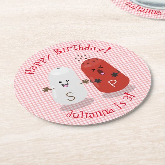 かわいい幸せかわいいの塩とコショウ漫画 ラウンドペーパーコースター (アングル)