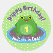 かわいい幸せかわいいグリーンカエル漫画イラストレーション ラウンドシール (正面)