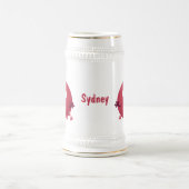 かわいい幸せなざくろの果物キャラクター ビールジョッキ (中央)