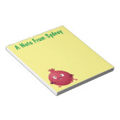 かわいい幸せなザクロのフルーツマンガ ノートパッド (アングル)