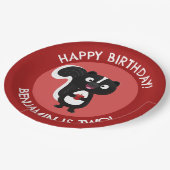 かわいい幸せなスカンクパーソナライズされたの漫画の誕生日 ペーパープレート (アングル)