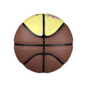 かわいい幸せなビリーヤギの漫画 ミニバスケットボール (右)