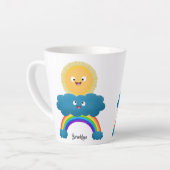 かわいい幸せな太陽雲虹のキャラクター カフェラテマグ (左アングル)