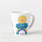 かわいい幸せな太陽雲虹のキャラクター カフェラテマグ (右アングル)