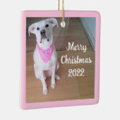 かわいい幸せな子犬ピンクのスカーフの正方形の赤を着て セラミックオーナメント (右)