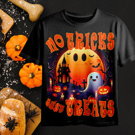 かわいい幸せな笑顔のハロウィーン墓地幽霊 Tシャツ