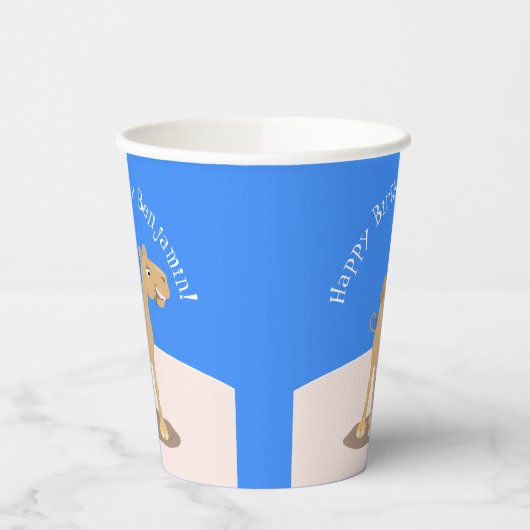 かわいい幸せな笑顔のラクダ漫画イラストレーション 紙コップ (左)