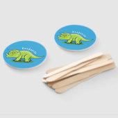 かわいい幸せな緑のトリケラトプス恐竜の漫画 ハンドファン (組立なし)