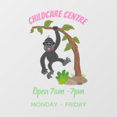 かわいい幸せベビーゴリラ漫画イラストレーション ウィンドウサイン (シート)