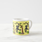 かわいい幸せベビーゴリラ漫画イラストレーション エスプレッソカップ (正面右)