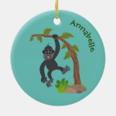かわいい幸せベビーゴリラ漫画イラストレーション セラミックオーナメント (裏面)