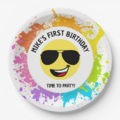 かわいい幸せ顔、アビエーターグラス、おもしろい第1回誕生日 ペーパープレート (正面)