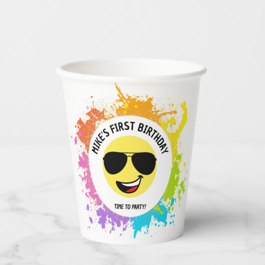 かわいい幸せ顔、アビエーターグラス、おもしろい第1回誕生日 紙コップ (正面)