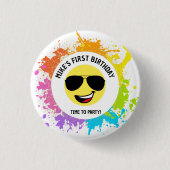かわいい幸せ顔、アビエーターグラス、おもしろい第1回誕生日 缶バッジ (正面)