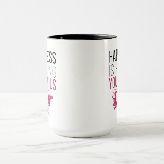 かわいい幸福にされるあなたのネイルがあっています マグカップ (中央)