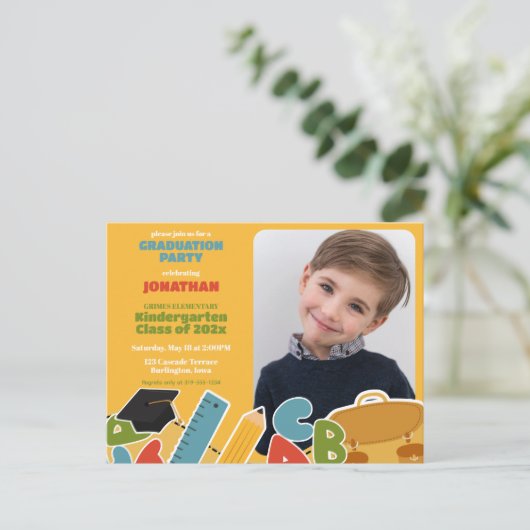 かわいい幼稚園卒業パーティー招待状 ポストカード (スタンド正面)