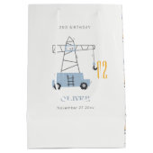 かわいい建築クレーンキッズ任意の年齢誕生日 ミディアムペーパーバッグ (裏面)