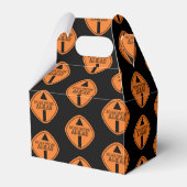 かわいい建築ダンプカーロードパターン誕生日 フェイバーボックス (裏面サイド)