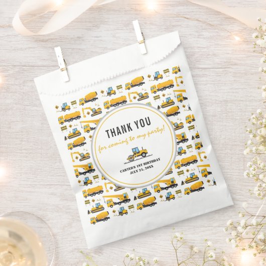 かわいい建築ダンプトラック誕生日パーティー フェイバーバッグ (クリップ留めされた状態)