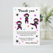 かわいい忍者戦士少女のピンクの誕生日パーティー サンキューカード (スタンド正面)