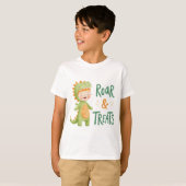 かわいい恐竜のハロウィーンの雄叫びとお菓子 Tシャツ (正面フル)