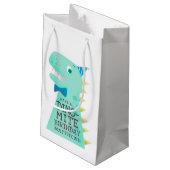 かわいい恐竜のパーソナライズな誕生日 スモールペーパーバッグ (裏面アングル)