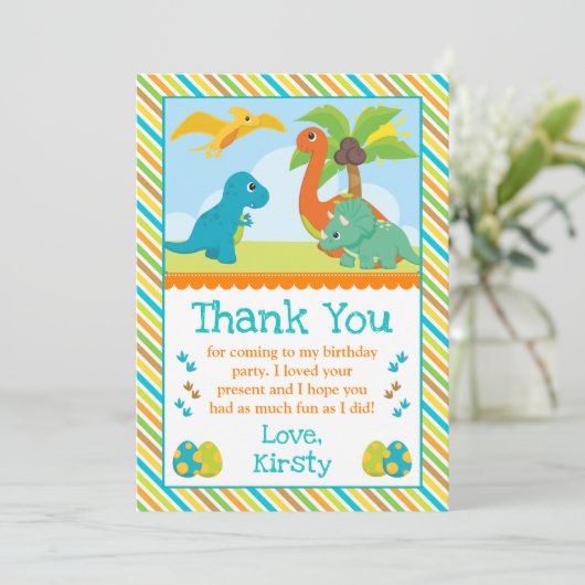 かわいい恐竜の友達 子供の誕生日 サンキューカード (スタンド正面)