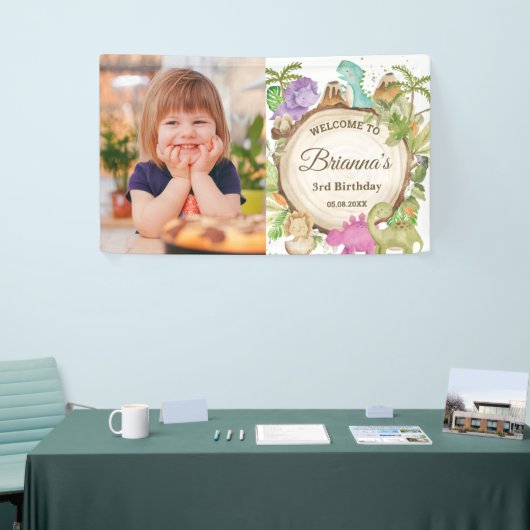 かわいい恐竜の女の子誕生日ベビーシャワーへようこそ 横断幕 (トレードショー)