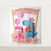 かわいい恐竜の女の子 2歳の誕生日 タペストリー (正面)