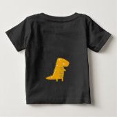 かわいい恐竜の少年の誕生日パーティー ベビーTシャツ (裏面)