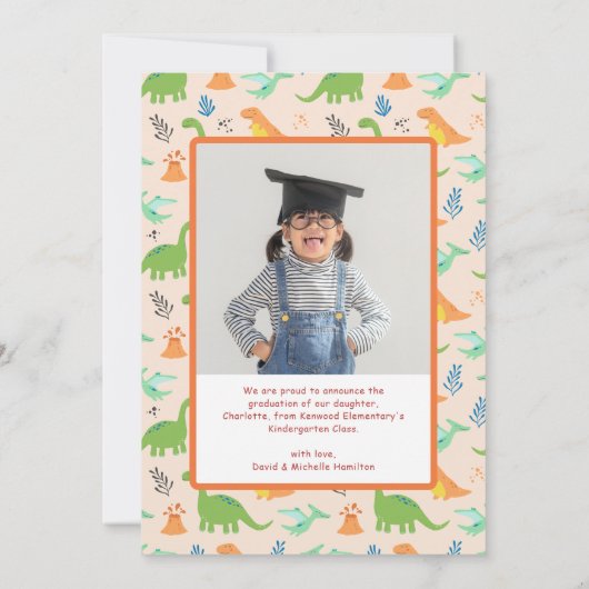 かわいい恐竜の幼稚園の卒業発表 招待状 (裏面)
