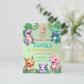 かわいい恐竜ジャングル 学校の子供たちの誕生日パーティー ポストカード (スタンド正面)