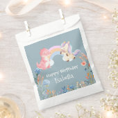 かわいい恐竜ユニコーン虹の花の誕生日の子供 フェイバーバッグ (クリップ留めされた状態)