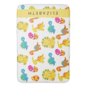 かわいい恐竜、恐竜のパターン、あなたの名前 バスマット (正面縦)