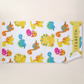 かわいい恐竜、恐竜のパターン、あなたの名前 ビーチタオル (正面)